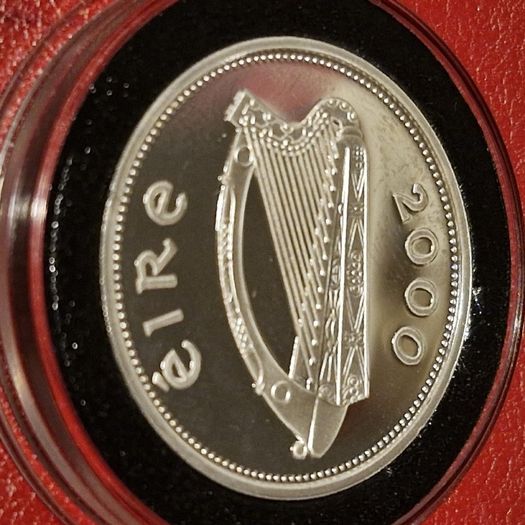 Ireland Piedforte Silver Proof 2000 Millennium 1 Pound Coin in Original Case with COA