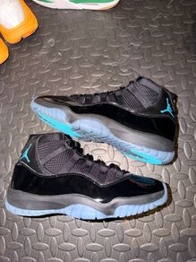 Jordan 11 retro Gamma Blue