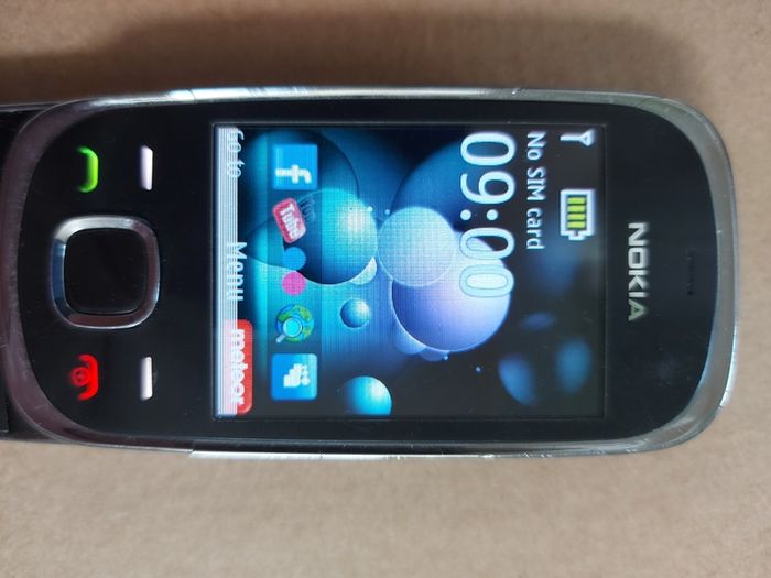 NOKIA Slider mobile phone, Model 7230, Rare Retro mobile phone, Meteor network, in excellent condition