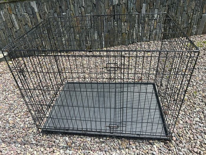 Extra Large 2 Door Folding Dog Crate