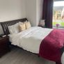 King bed Image 5