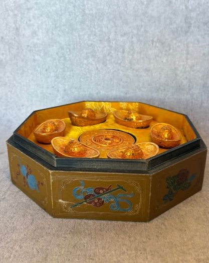 Vintage Chinese Octagonal Lacquered Box with Gilt-Bronze Sycee Ingots And Zodiac Coin