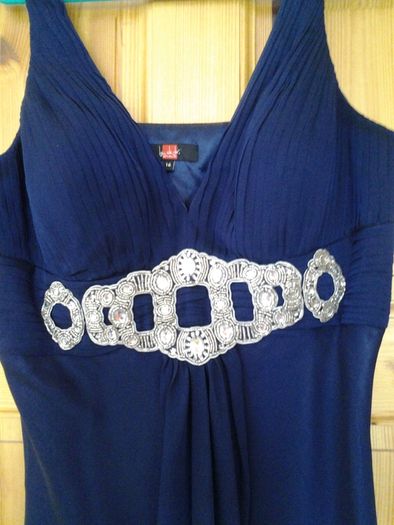 Dress (Debs) make a offer