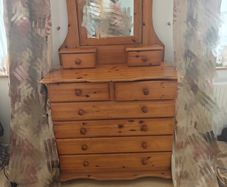 Wood dresser/ chest of drawers with mirror