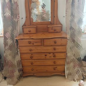 Wood dresser/ chest of drawers with mirror