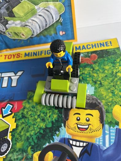 LEGO CITY magazine with minifigure and lawnmower