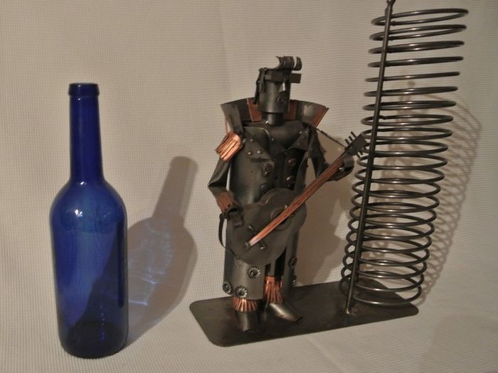 A Very Unique Rock 'n' Roll Cd Holder