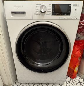 Whirlpool 11kg / 7kg Washer Dryer , FreshCare+