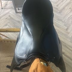 Saddle