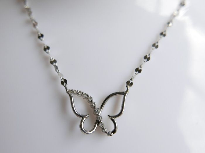 Vintage 925 Sterling Silver Butterfly Women's Pendant Necklace length 14" - 2g