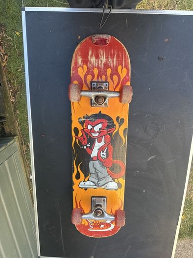 skateboard