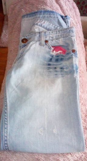 Ripped Jeans