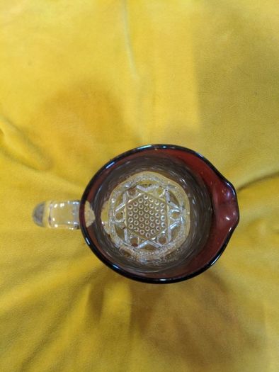 Glass jug - N, Vallence