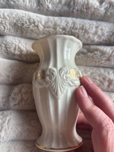 Vintage Belleek Ireland Georgian Shell Porcelain Vase (Gold Trim & Pink Accents) 1990s