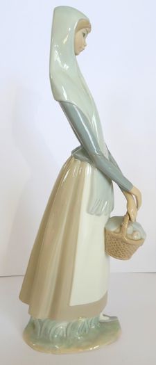 Lladro Figurine