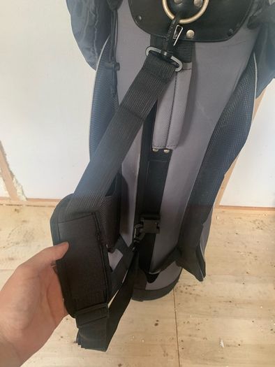 Spalding Golf bag w cooler, Raincover, & carry strap