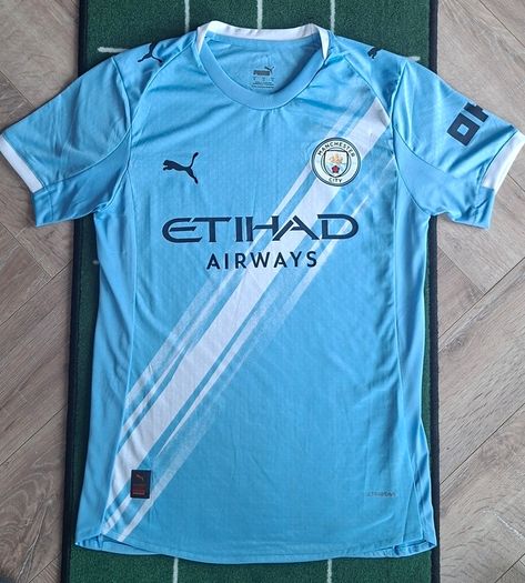 Manchester City 2025/26 Home Jersey - Player Edition (Medium)