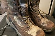 Cabellas mens hunting boots