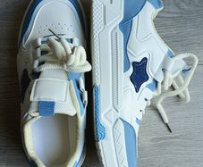 girls trainers