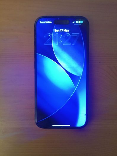 iPhone 16 - Less then year old
