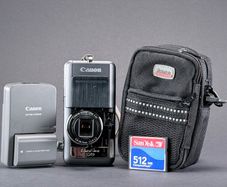 Canon PowerShot S70