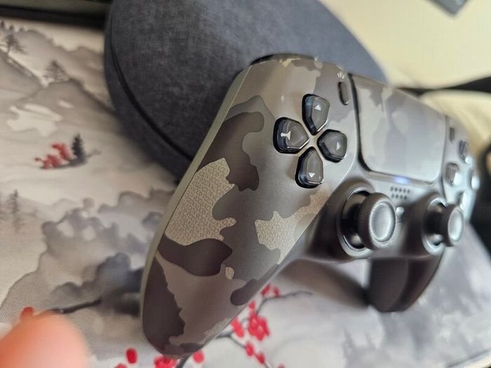 Sony PlayStation 5 DualSense Controller Grey Camo, Lightly Used