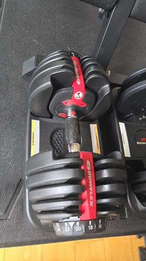 Pair of Bowflex 552i Adjustable Dumbbells 2-24kg