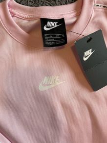 Brand New Boy's Nike Sweatshirt (age 7/8)