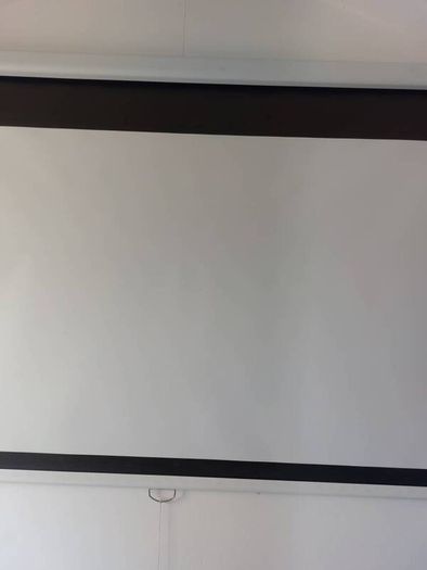 projector and pull down screen