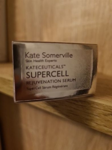 RRP96e Kate Somerville KateCeuticals SuperCell Rejuvenation Serum 30ml. (Kate Somerville ExfoliKate Cleanser Daily Foaming Wash 50ml 10e extra)