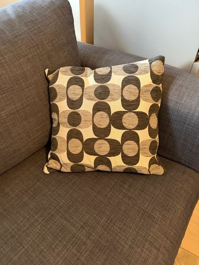 Sofa 2-seater (like new)