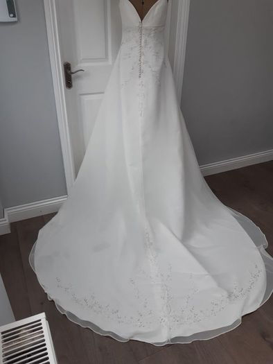 wedding dress
