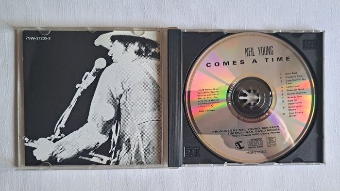 Neil Young - Comes A Time