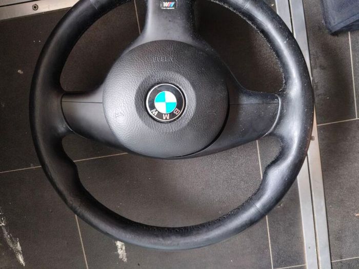 e46 steering wheel