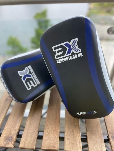 Professional Boxing Strike Shield Training Thai Pad Kickboxing Krav Maga MMA Target Focus Punching Mitts