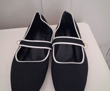 Ladies Flats