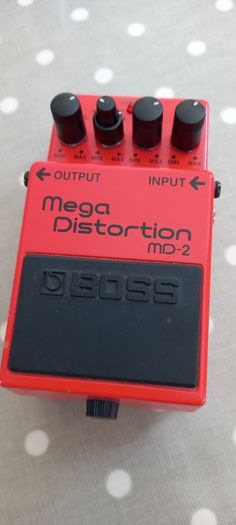 BOSS MD-2 Pedal - Mega distortion