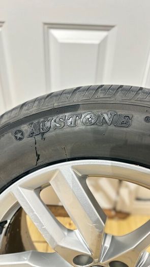 Genuine Audi Q5 18" Alloy Wheels & Tyres