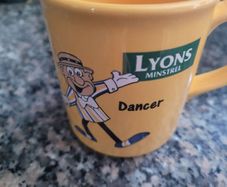 Minstrel  Lyons Mug (DANCER)