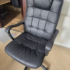 FREE Office Chair, Collection Sandyford