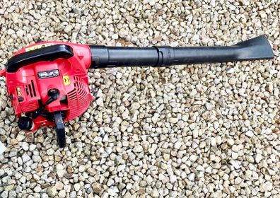 petrol leaf blower