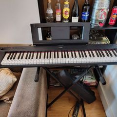 Yamaha Keyboard Piaggero NP-32
