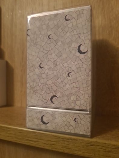 Penhaligon's Luna 30ml with Penhaligon's gift bag. See all perfume ads click on buysell151