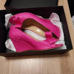 Bnib size 6