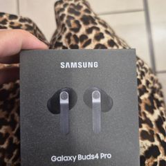 Samsung buds4 pro