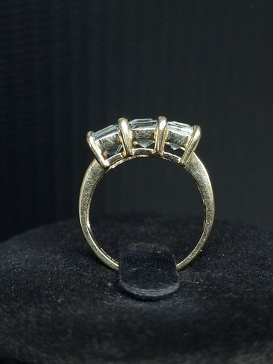 Vintage 9ct Gold Three Stone Ring