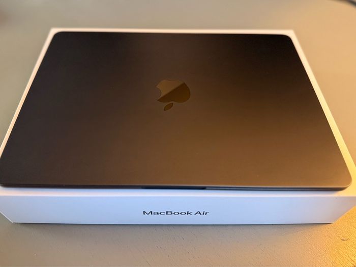 13.6 Inch M2 Macbook Air 1tb Ssd 24gb Ram