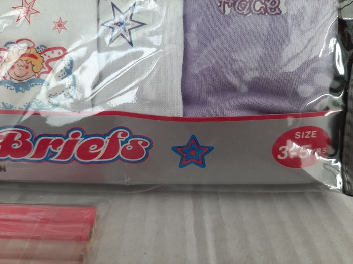 New unopened chids 7 pack underwear