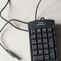 Numeric keypad