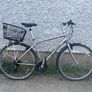 Hybrid Bike Image 2